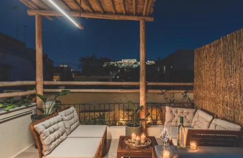 Psirri Apartment | Luxury Apartment with Acropolis View Terrace and Jacuzzi - Living Stone Moonstone
