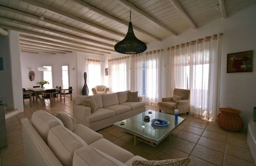 Kalafatis Villa | Luxury Mykonos Property