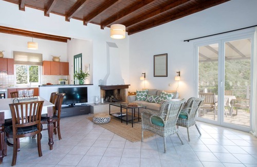 Evgiros Villa | Luxury Villa with Stunning Views in Lefkada