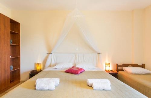 Schinias Villa | Marathon Beachside Villa 100m from the beach
