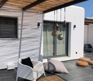 Ios House | Mazi stin Io
