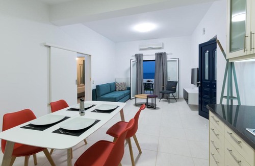 Mavros Kolimpos House | Metaxakis Home. 2