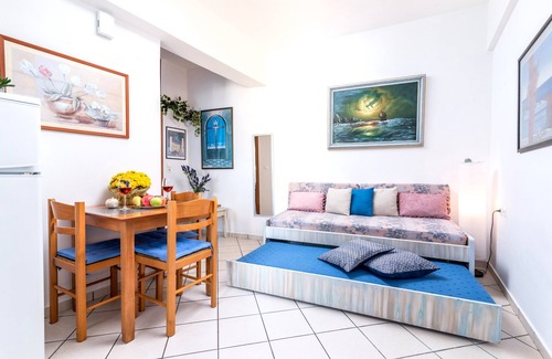 Agia Pelagia House | "Michael" is Amazing Apartment on the Sea !