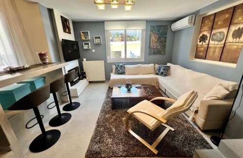 Volos City Centre Apartment | Modern Family Retreat