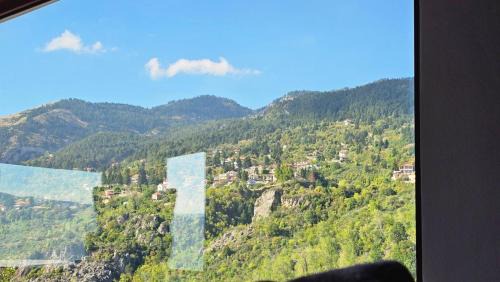 Synikia Mesi Trikalon Apartment | Mont Rock