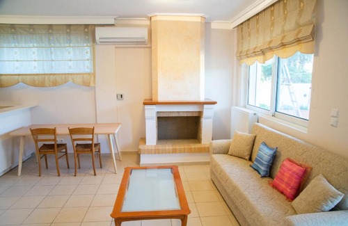 Porto Rafti House | Mpetty's Apartment