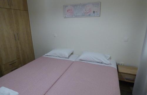 Ipsos Apartment | Natashas Apartments