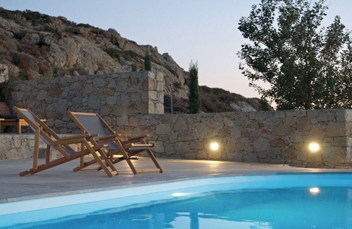 Maragas Villa | Naxos Aigli Junior villas & Master villa.dream blue.think light.