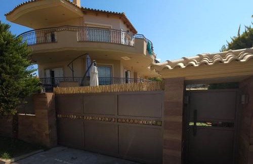 Lagonissi Villa | Nefeli Family House2" Modern Villa with Swimming Pool