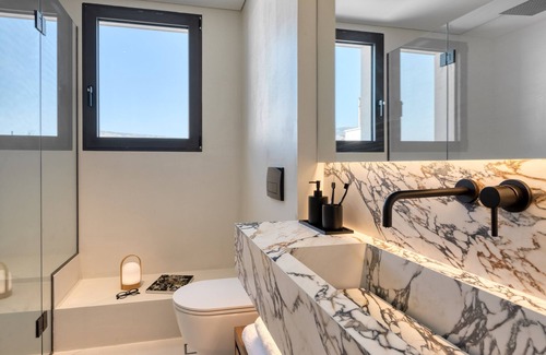 Koukaki Hotel | Neoma