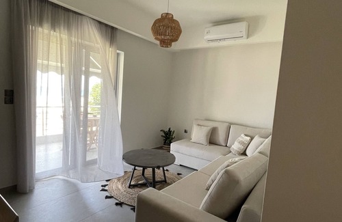 Kanali Apartment | New cozy apartment in front of the beach