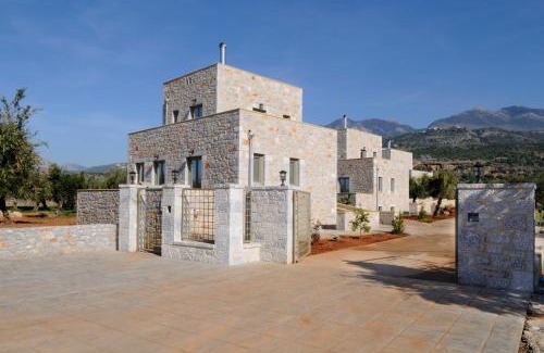 Lefktron House | Nikoloudi Estate