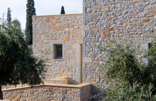 Lefktron House | Nikoloudi Estate