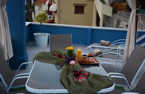 Kavala House | Old Town Blue Mansion