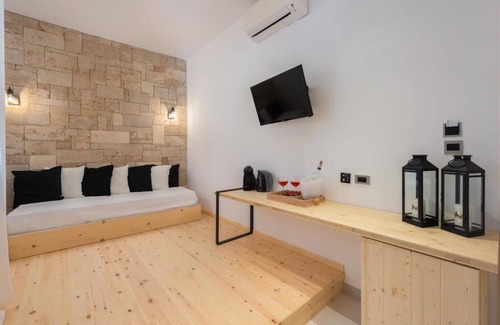 Rhodes Old Town Apartment | Old Town Senses Boutique HotelnDeluxe Triple Suite 8 nwith Old Town View