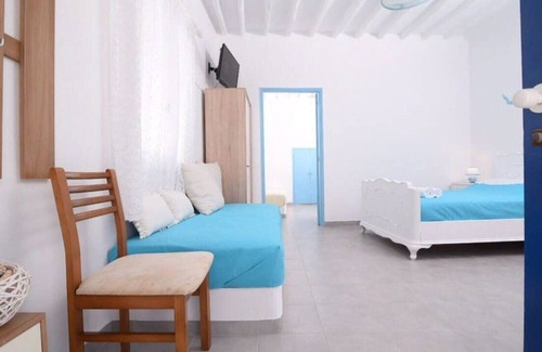 Parikia House | Old Town Traditional House
