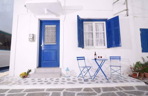 Parikia House | Old Town Traditional House