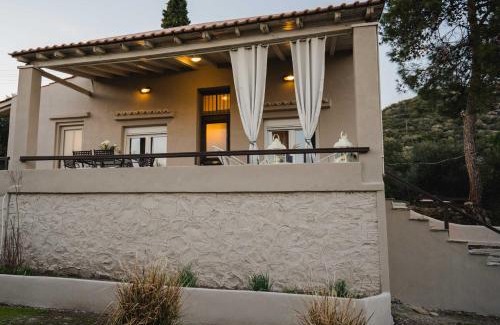 Palaio Tsifliki House | Our House 2 Luxury Suites