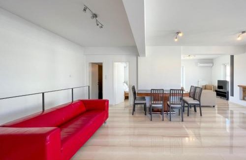 Dafni Apartment | Panoramic Cityscape Maisonette in Agios Dimitrios