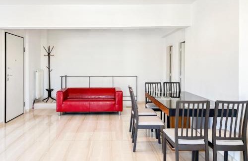 Dafni Apartment | Panoramic Cityscape Maisonette in Agios Dimitrios