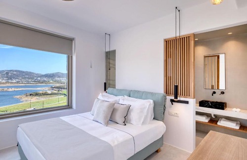 Mykonos Hotel | Panormos Bay Suites
