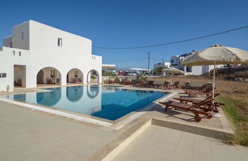 Agios Prokopios Apartment | Perla Hotel