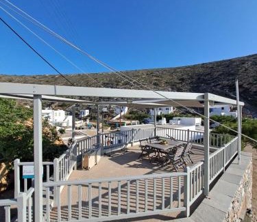 Herronisos House | Poudas House