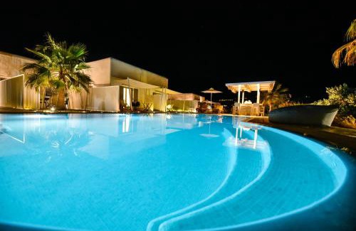 Paraga House | Queen Boutique Suites