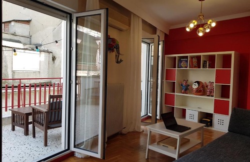 Thessaloniki City Centre Apartment | Quiet city centre apartment with large balcony
