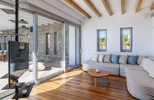 Houlakia Villa | R 1416 Erica Villa BlueVillas Mykonos
