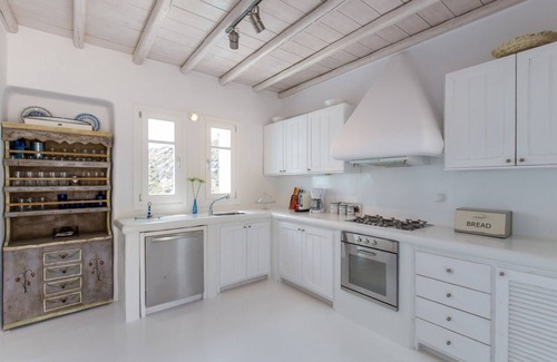 Paraga Villa | Rocky Mansion Mykonos