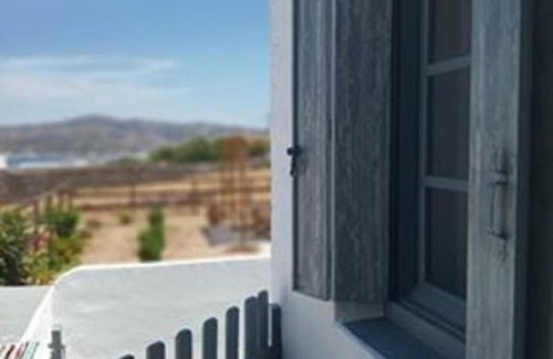 Psathi Apartment | ROSEMARY KIMOLOS