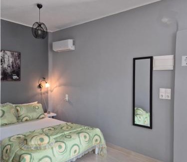 Kefalas House | Rosemary room