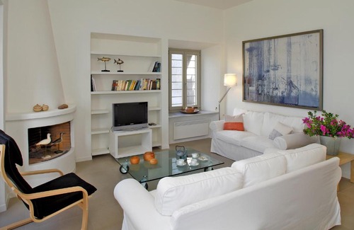 Batsi Villa | Sea Bird