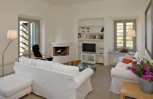 Batsi Villa | Sea Bird