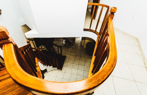 Diava Apartment | Secluded Villa With Fireplace Minutes To Meteora