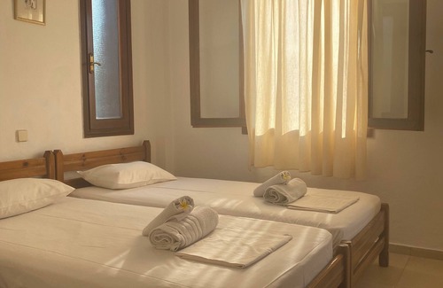 Koutouloufari Hotel | Sirocco Apartments