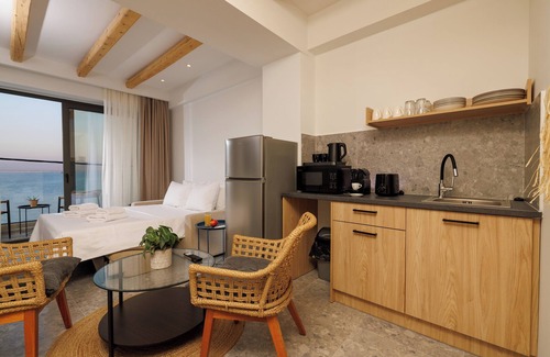 Limenas Chersonisou Apartment | Soho SeaFront Suites