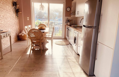 Dassia Apartment | Spacious and peaceful place for your vacation, soraude with green gardens