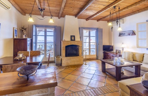 Spetses Villa | Spetses, Traditional Villa on the Waterfront
