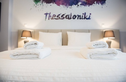 Thessaloniki City Centre Apartment | Studio Nephele by QR booking
