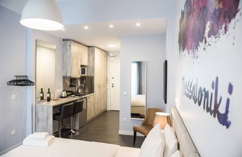 Thessaloniki City Centre Apartment | Studio Nephele by QR booking