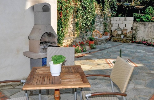 Portaria House | Stunning home in Portaria with jacuzzi