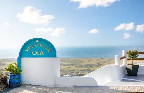 Finikia Apartment | Sun Angelos Oia - Luxury Cave Suites