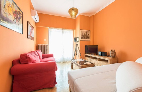 Filopappou Apartment | Sunny Loft in Koukaki by Cloudkeys