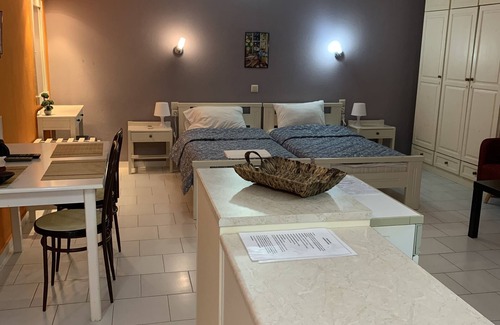 Kato Galatas House | Terpsichori Villa & Apartments
