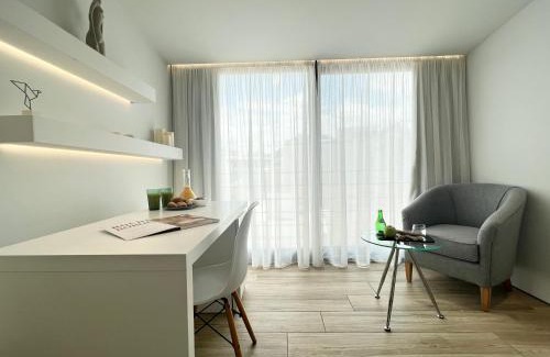 Psirri Apartment | The Dazzling Glimpse Acropolis Suites