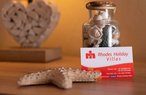 Rhodes Old Town House | The Neighborhood- Maisonette 1