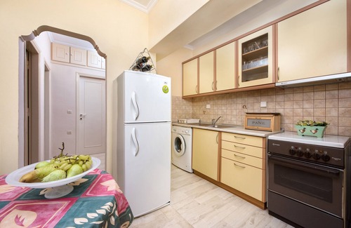 Sinarades Apartment | The Old Mansion | Three People Apartment
