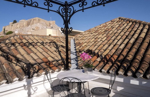 Makrigianni House | “The White House Plaka” Historical Mansion by JJ Hospitality